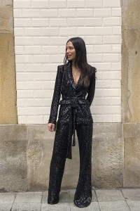 Traje de chaqueta y pantalón negro de lentejuelas