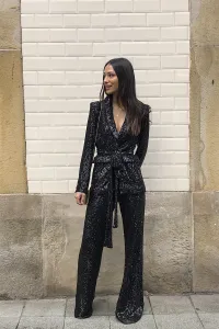 Traje de chaqueta y pantalón negro de lentejuelas