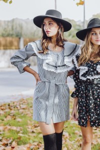 Vestido corto cuadro vichy volante