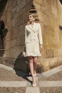 vestido corto esmoquin chanel blanco roto con volante