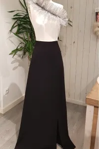Vestido de fiesta largo blanco asimetrico con volante de plumetti