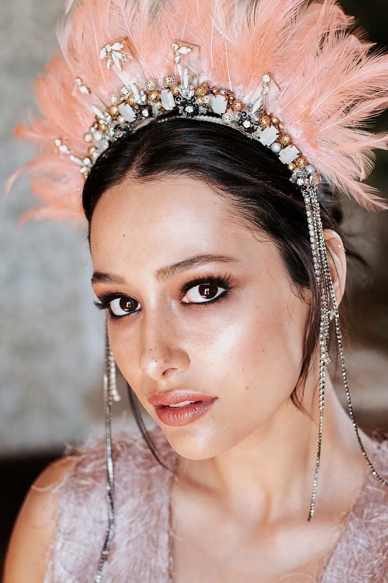 diadema plumas engarces brillantes by lola sevares