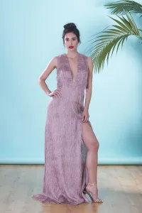 Vestido de fiesta largo con abertura en rosa empolvado