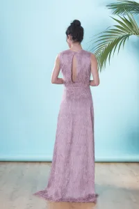 Vestido de fiesta largo con abertura en rosa empolvado