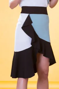 Falda asimetrica de volantes en tres colores para invitadas