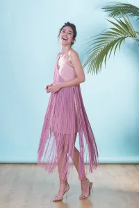 Vestido corto de fiesta rosa asimetrico con flecos largos