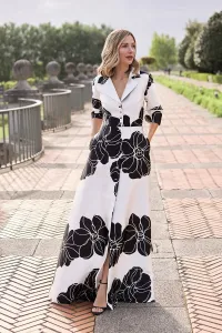 Vestido camisero largo con cuello esmoquin en mikado flores blanco