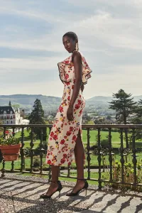 vestido con volantes y falda midi de lino bordado flores para