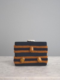 Bolso de ante azul marino con piedras camel