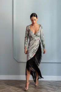 vestido midi estampado con manga larga y flecos