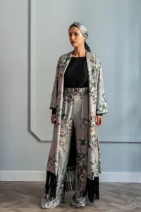 kimono con flecos y manga larga estampado