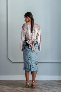 falda de terciopelo en color rosa empolvado y azul grisaceo