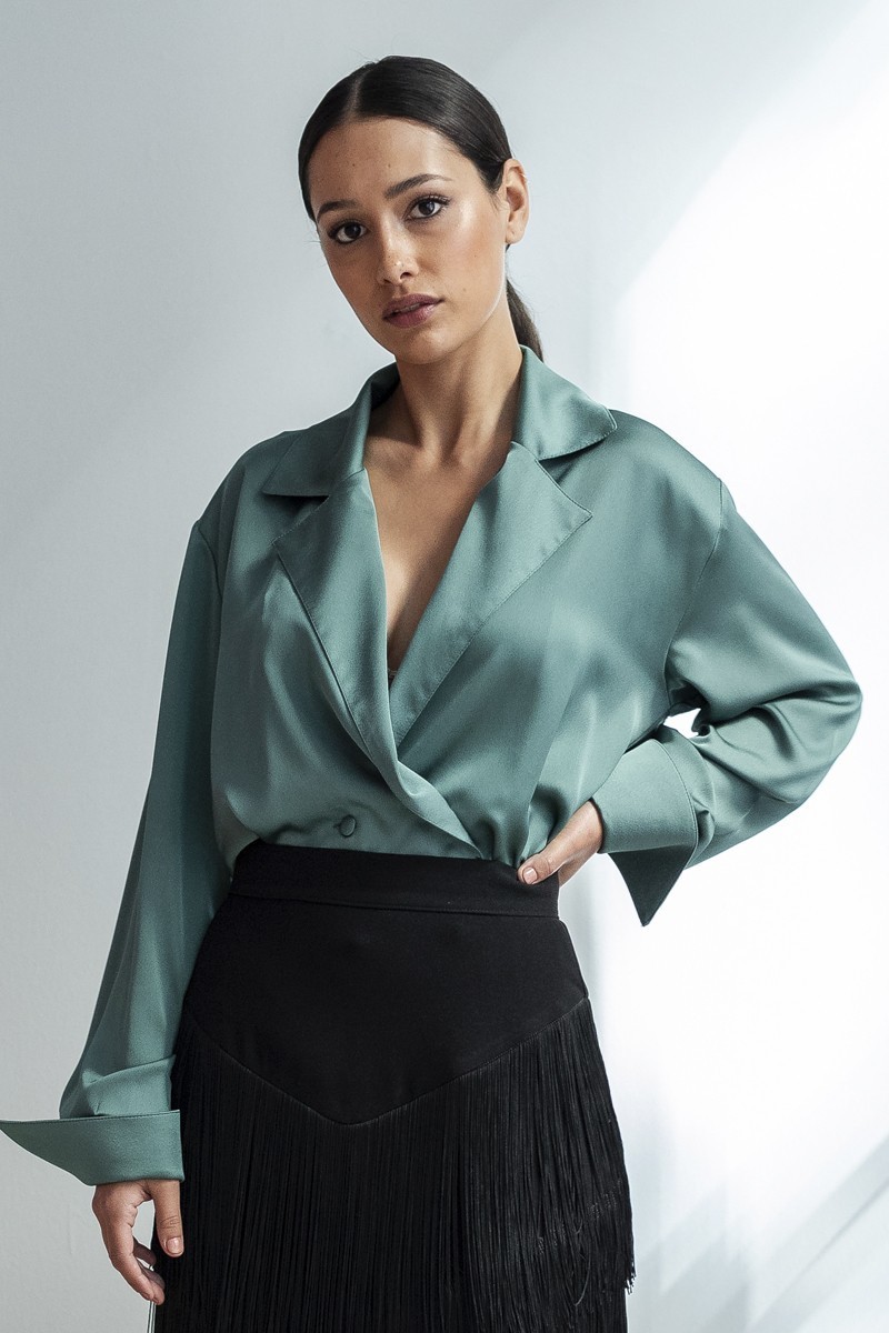 Camisa Esmoquin Satén Verde  Alyssa