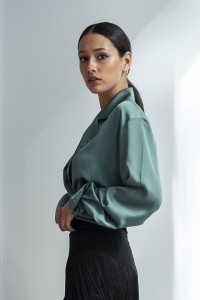 Camisa Esmoquin Satén Verde  Alyssa
