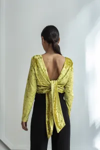 blusas mostaza con espalda y lazada espalda de terciopelo