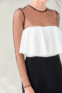 vestido corto blanco y negro plumetti con bordado