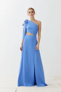 vestido largo azul con abertura