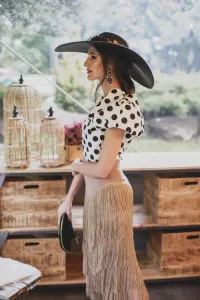 falda de flecos camel