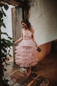 falda de flecos rosa palo elina