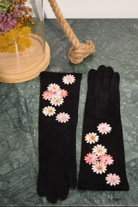 guantes antelina negro con flores de terciopelo rosa