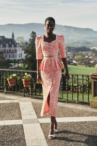 Falda brocada flores coral con peplum y botones joya