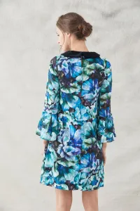 vestido corto evase estampado flores verdes azules moradas con