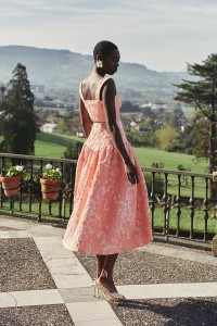 Top corto jacquard brocado coral con manguitos