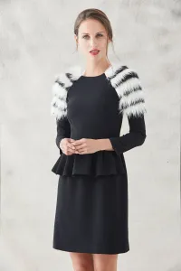 vestido corto negro con pelum y hombros con pelo blanco y negro