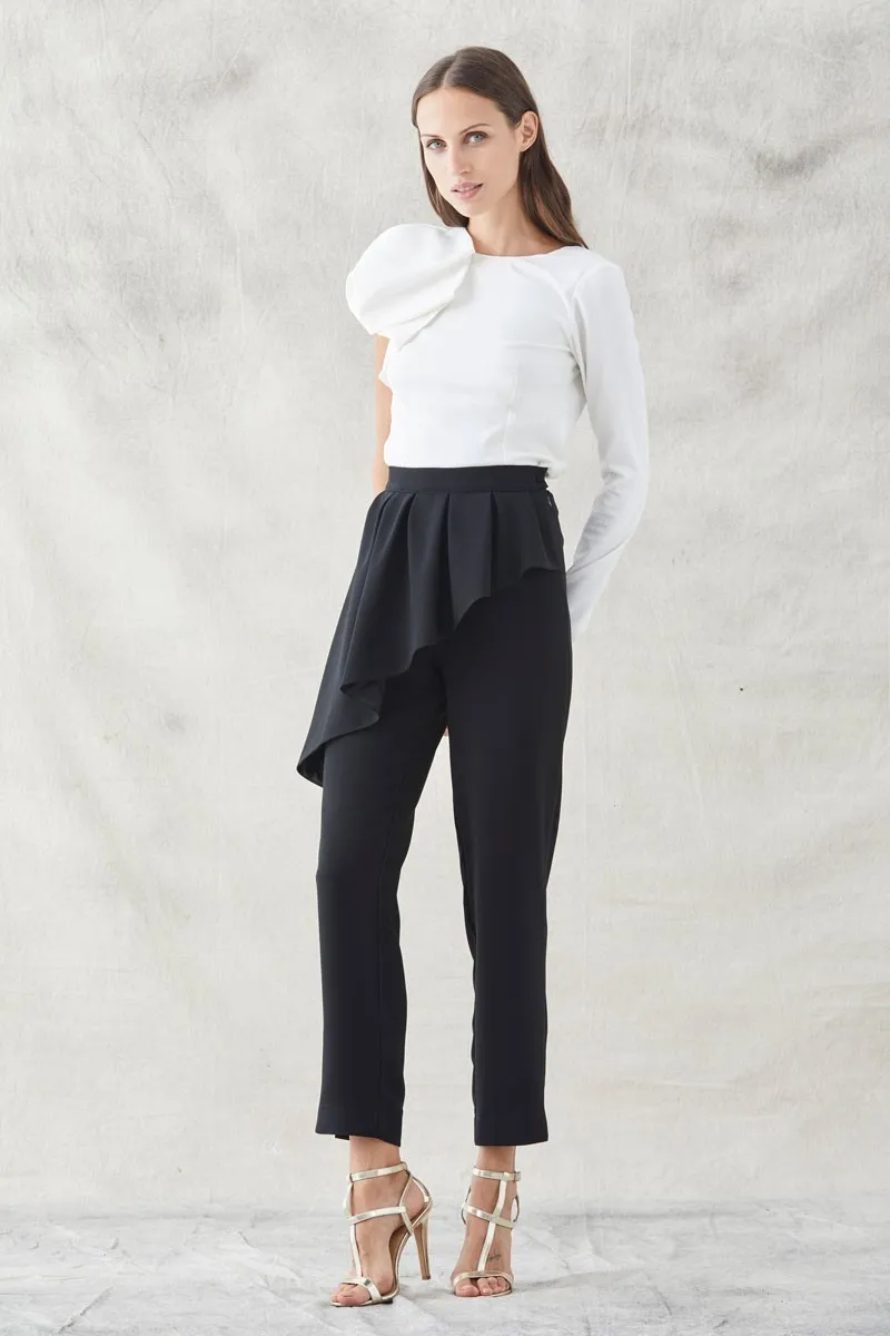 pantalon pitillo negro peplum dolly