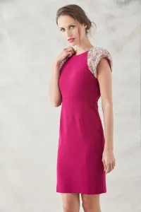 Vestido corto recto frambuesa manga raglanlentejuelas hombros