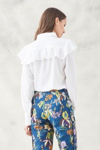 blusa manga larga crepe devore blanca abotonadura y lazada