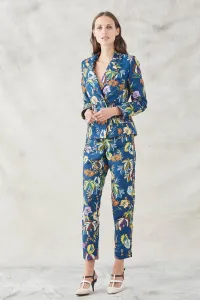 traje chaqueta americana pantalon pitillo estampado con flores de