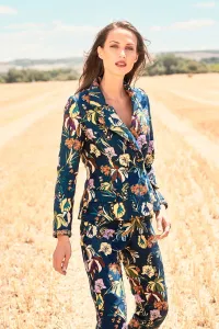 traje chaqueta americana pantalon pitillo estampado con flores de