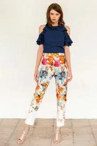Pantalon pitillo ajustado blanco estampado flores colores tobillo