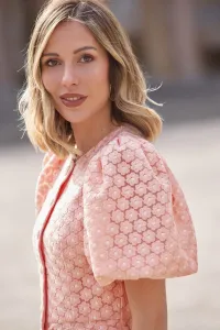 Vestido brocado rosa con mangas volumen y botones joya para
