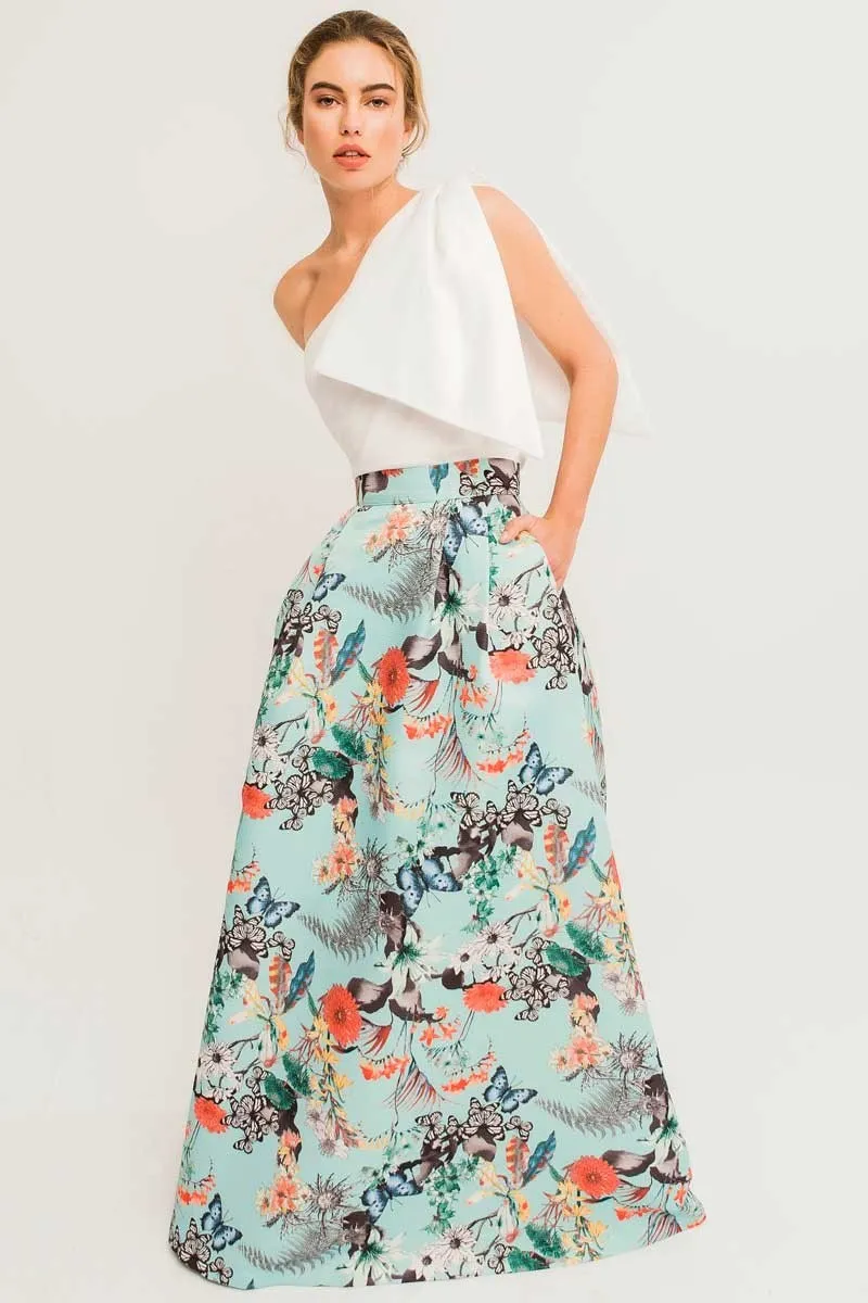 Falda larga otoman azul claro estampada mariposas flores ajustada