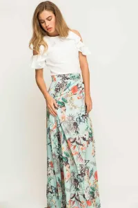 Falda larga fluida vuelo azul claro estampada mariposas flores