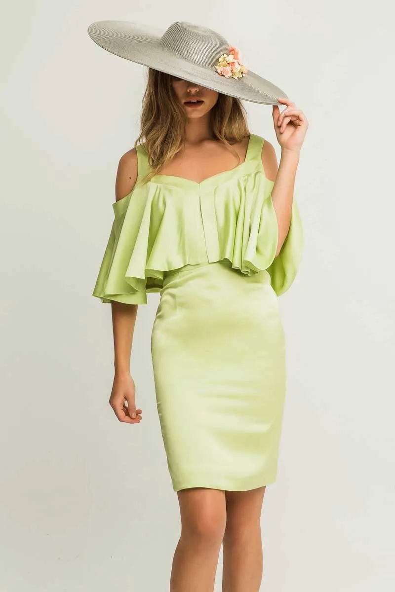 Vestido corto ajustado tirantes gasa saten verde pistacho capa