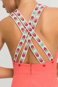 Vestido largo coral cuello halter pasamaneria piedras tirante