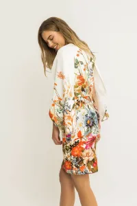 Vestido corto estampado blanco flores mangas capa ajustado cintura