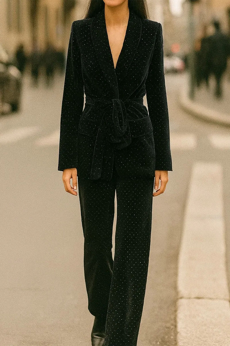 traje de chaqueta y pantalón terciopelo negro