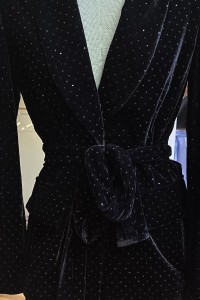 traje de chaqueta y pantalón terciopelo negro