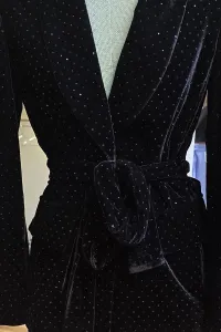 traje de chaqueta y pantalón terciopelo negro