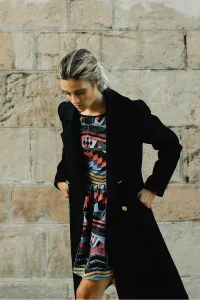 Abrigo Negro Cuello Pelo desmontable Praga