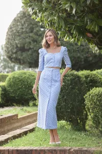 conjunto top y falda azul claro con tul flores bordadas para