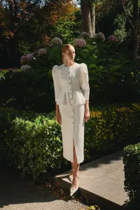 vestido brocado blanco con peplum manga abullonada de novia civil