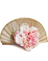 tocado de flores beige y rosa