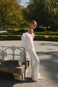 top corto corpiño brocado blanco  para novia civil
