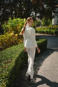 Chaqueta americana crepe blanco manga abullonada