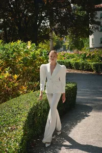 Chaqueta americana crepe blanco manga abullonada